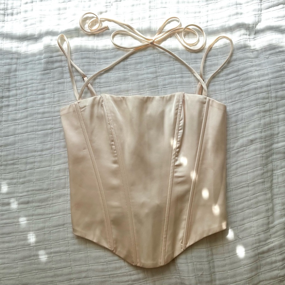 Edikted Nara Lace-up Satin Corset Top in Cream Size Xs